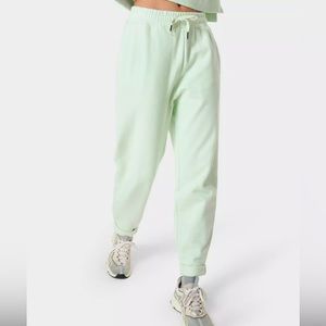 NWT Sweaty Betty Nestle Up Tapered Trousers